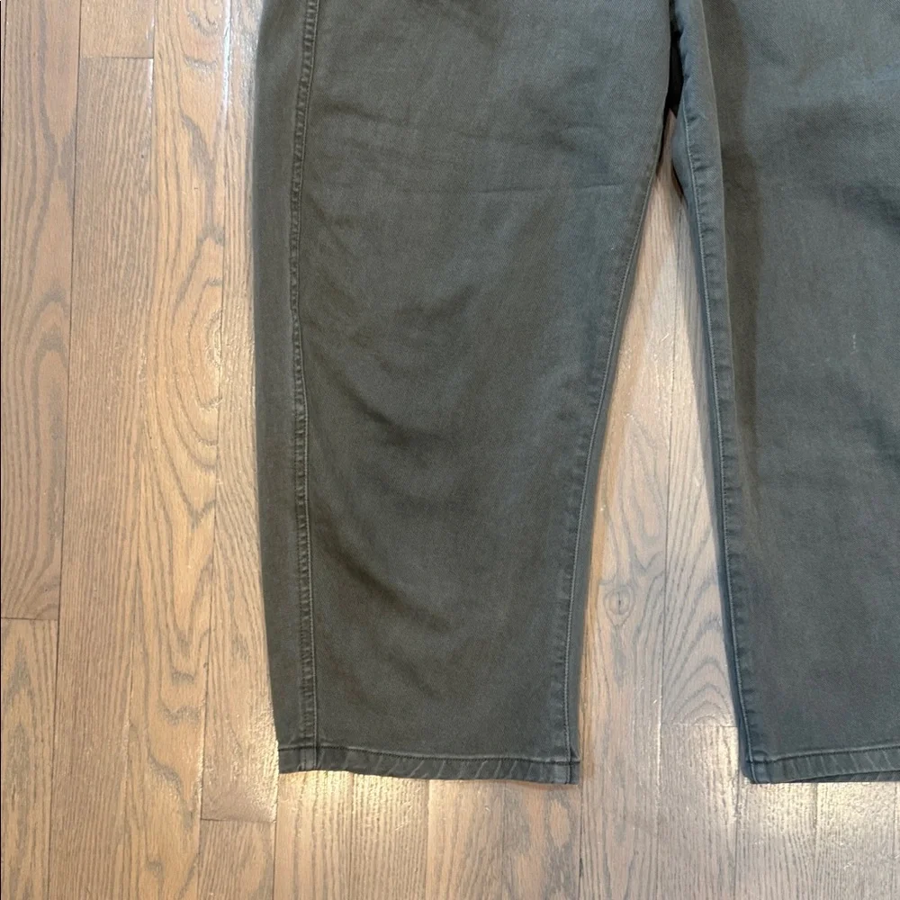 GAP Mid Rise Twill Barrel Pants - Picture 6 of 9